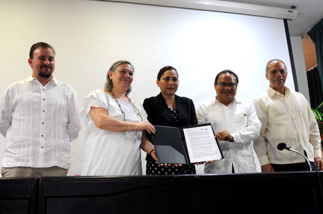 *La titular de la Secretaría de Educación y Cultura, Marisol Alamilla Betancourt da respuesta a las directrices para mejorar la atención educativa de niñas, niños y adolescentes indígenas