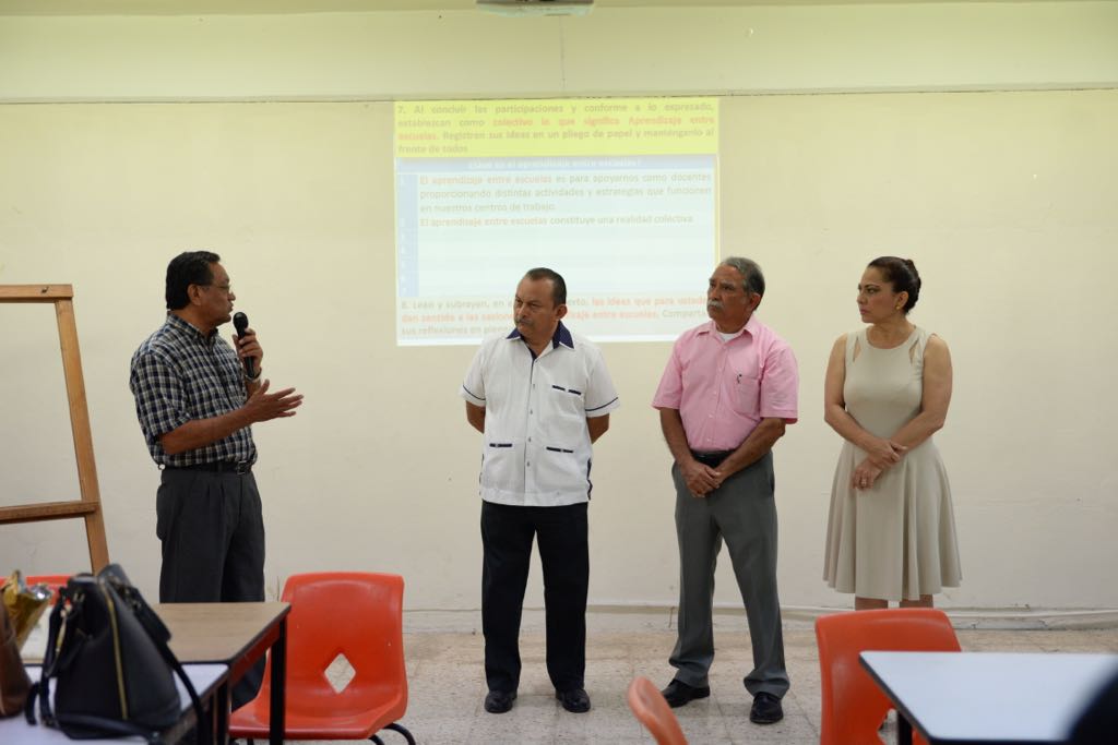 Reconoce titular de la SEyC el compromiso de los maestros para la mejora de la educación