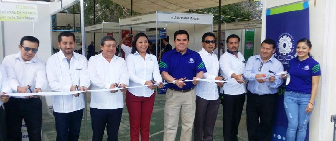 Inauguran la Feria de Orientación Educativa del Nivel Superior 2017 en Carrillo Puerto