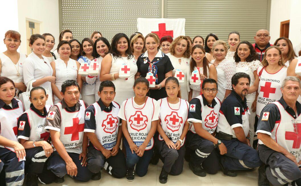 Con la ayuda voluntaria vamos creando valores que transformen a la sociedad: Gabriela Rejón de Joaquín.