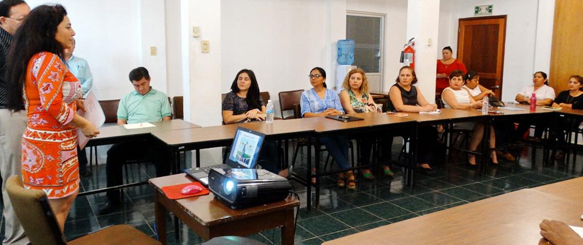 Imparte curso Oficialía Mayor a sus mandos medios para sensibilizarlos ante el cambio a fondo de la Administración Pública, con el fin de lograr un Gobierno Confiable Y Transparente