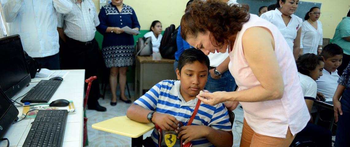 Visita de seguimiento a escuelas donde se implementa el programa “CUANTRIX”