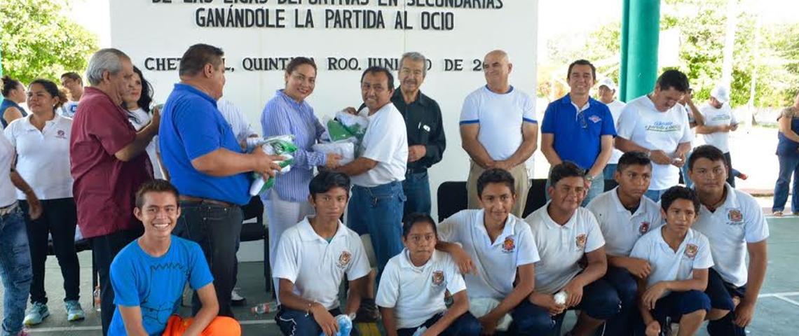 Clausuran la primera edición de las Ligas Deportivas Inter Secundarias “Ganándole la Partida al Ocio”