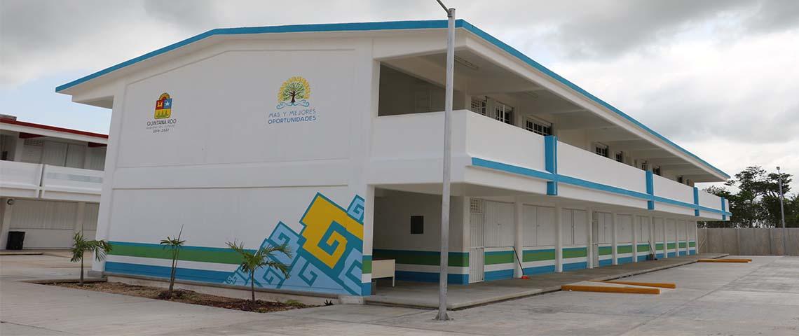 UYE EDIFICIO “C” DE LA ESCUELA SECUNDARIA CARMEN SERDÁN EN EL MUNICIPIO DE BENITO JUÁREZ BENEFICIANDO A 217 ALUMNOS