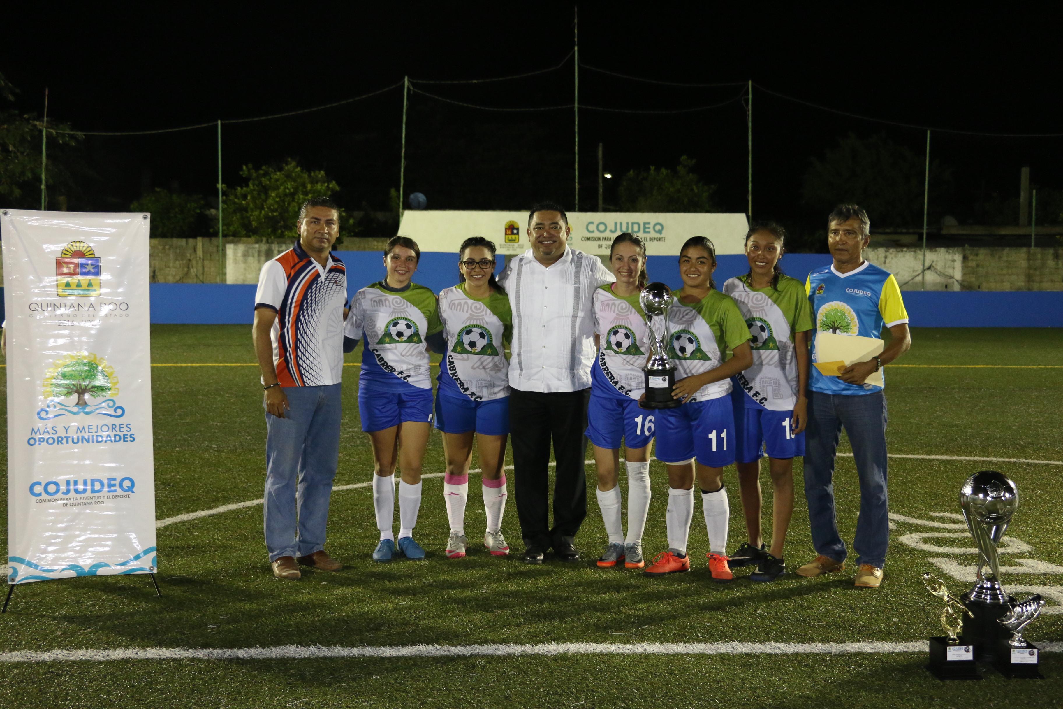 Premiación de la liga permanente de futbol rápido