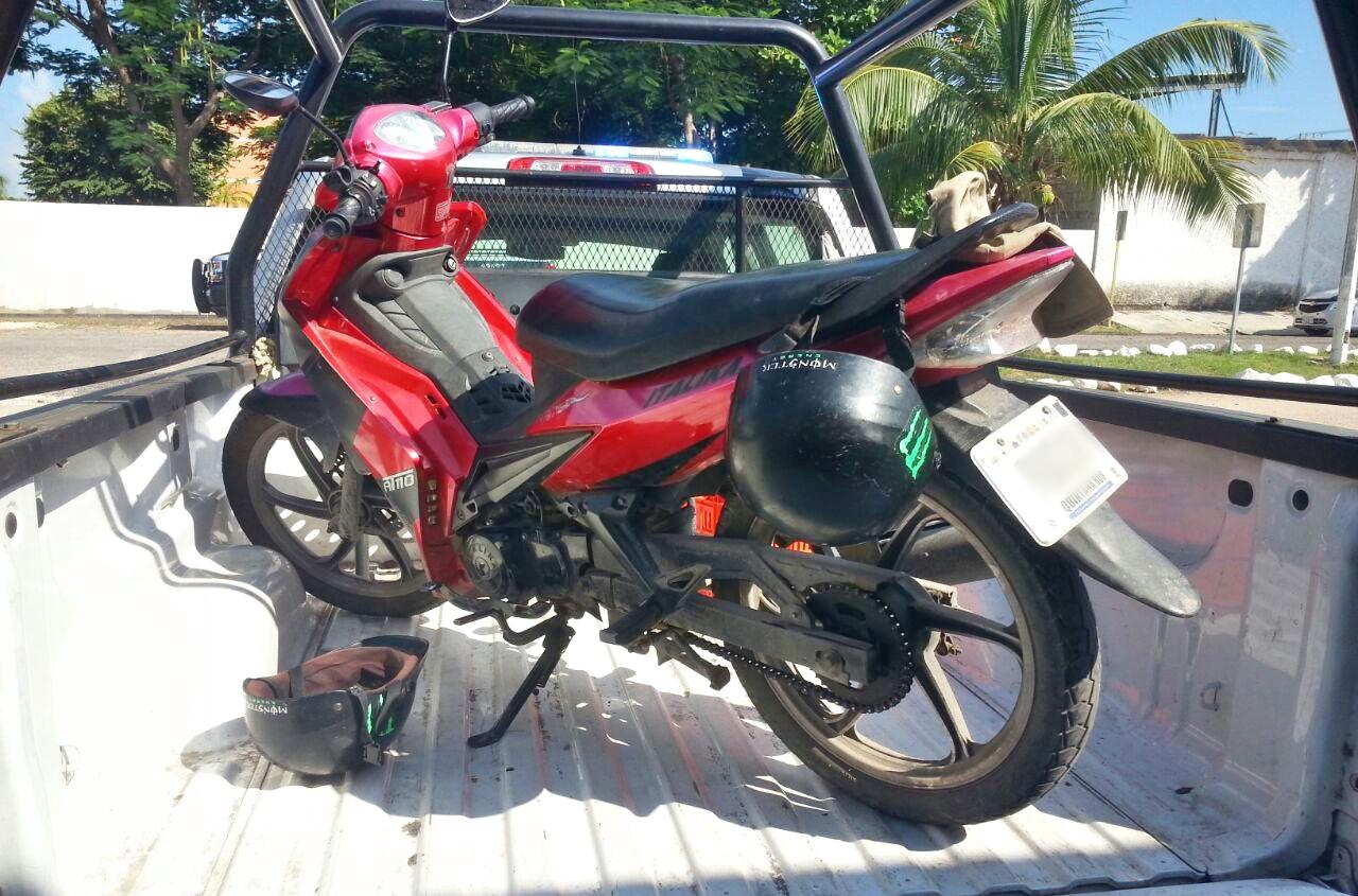 POLICÍA ESTATAL RECUPERA MOTO CUANDO ERA ROBADA EN FLAGRANCIA Y DETIENE A UNA PERSONA