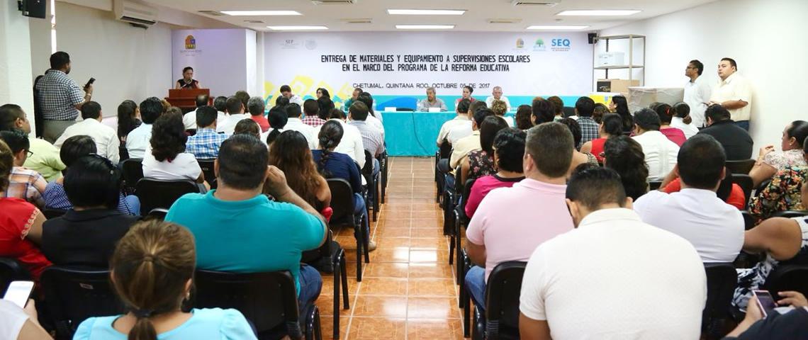 Entrega SEQ materiales y equipamiento a supervisores para brindar una educación de calidad