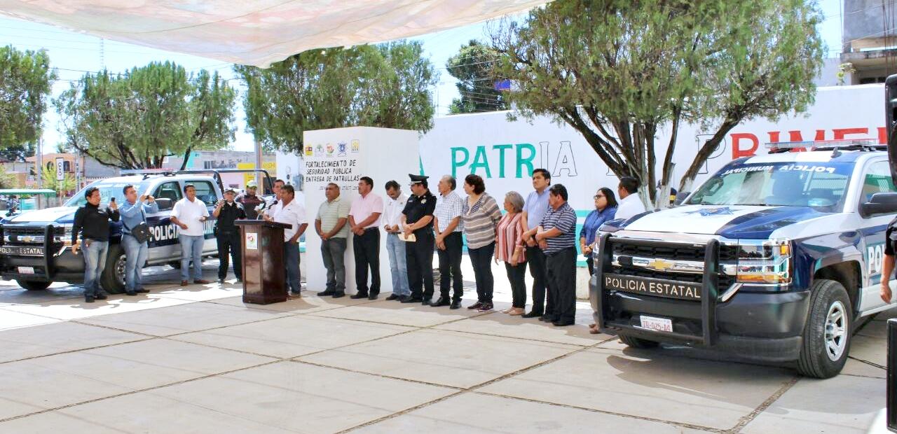 SSPQROO ENTREGA DOS PATRULLAS A POLICÍA MUNICIPAL DE JOSÉ MARÍA MORELOS