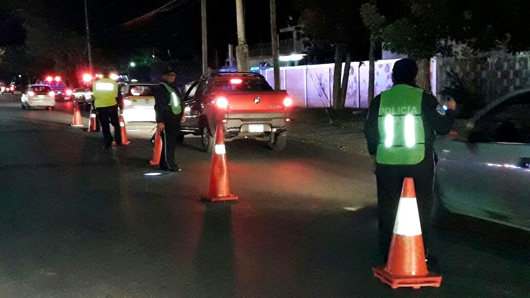 POLICÍA DE TRÁNSITO ASEGURÓ A UNA PERSONA CON PRESUNTA DROGA