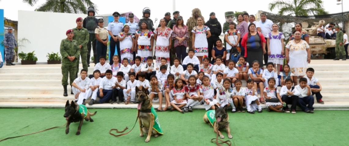 Niños de primarias indígenas disfrutan de la exposición militar “Fuerzas Armadas, Pasión por Servir a México”