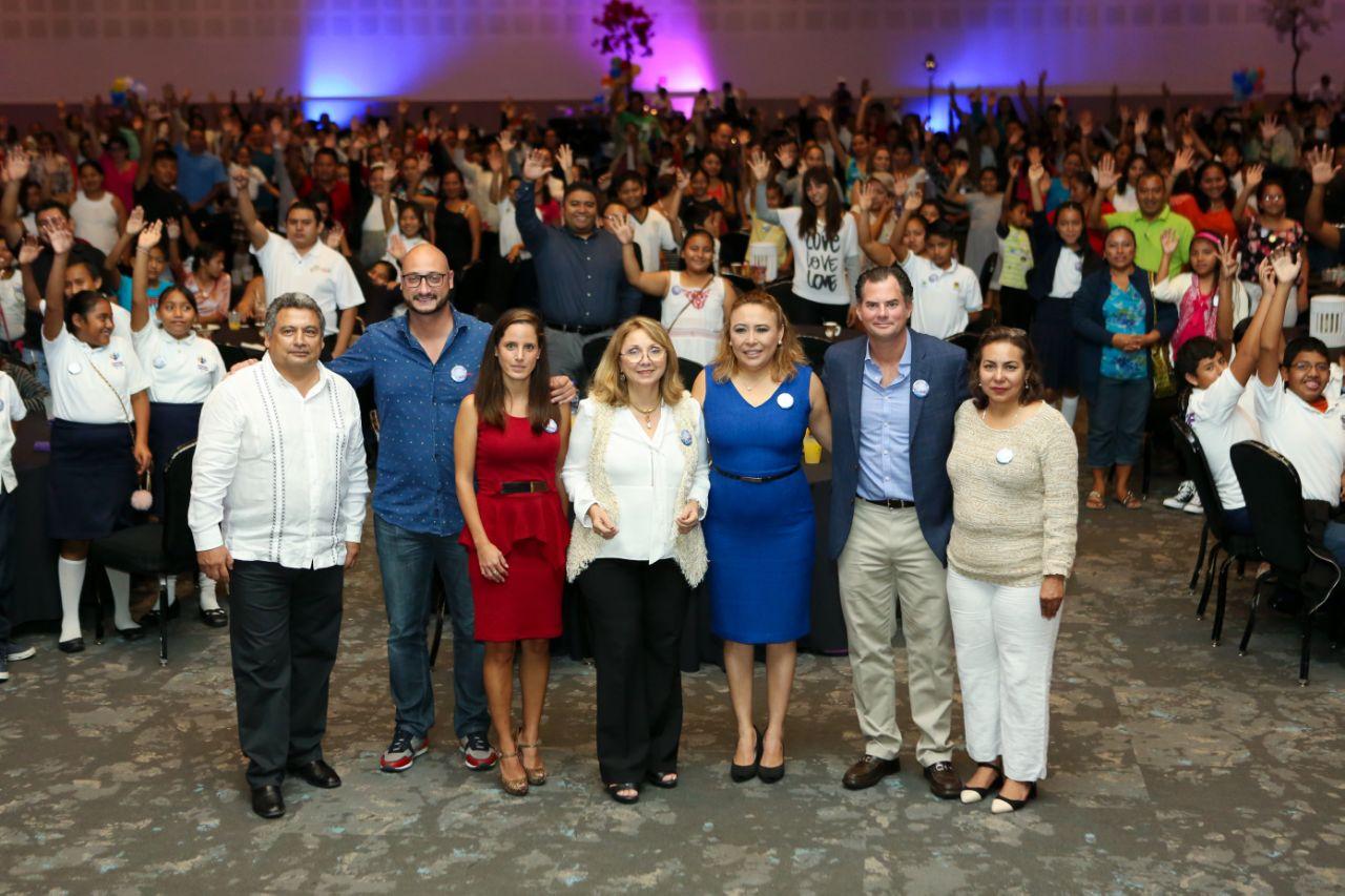 Para Carlos Joaquín y Gaby Rejón de Joaquín es una prioridad que la infancia tenga una mejor calidad de vida para un mejor aprovechamiento escolar