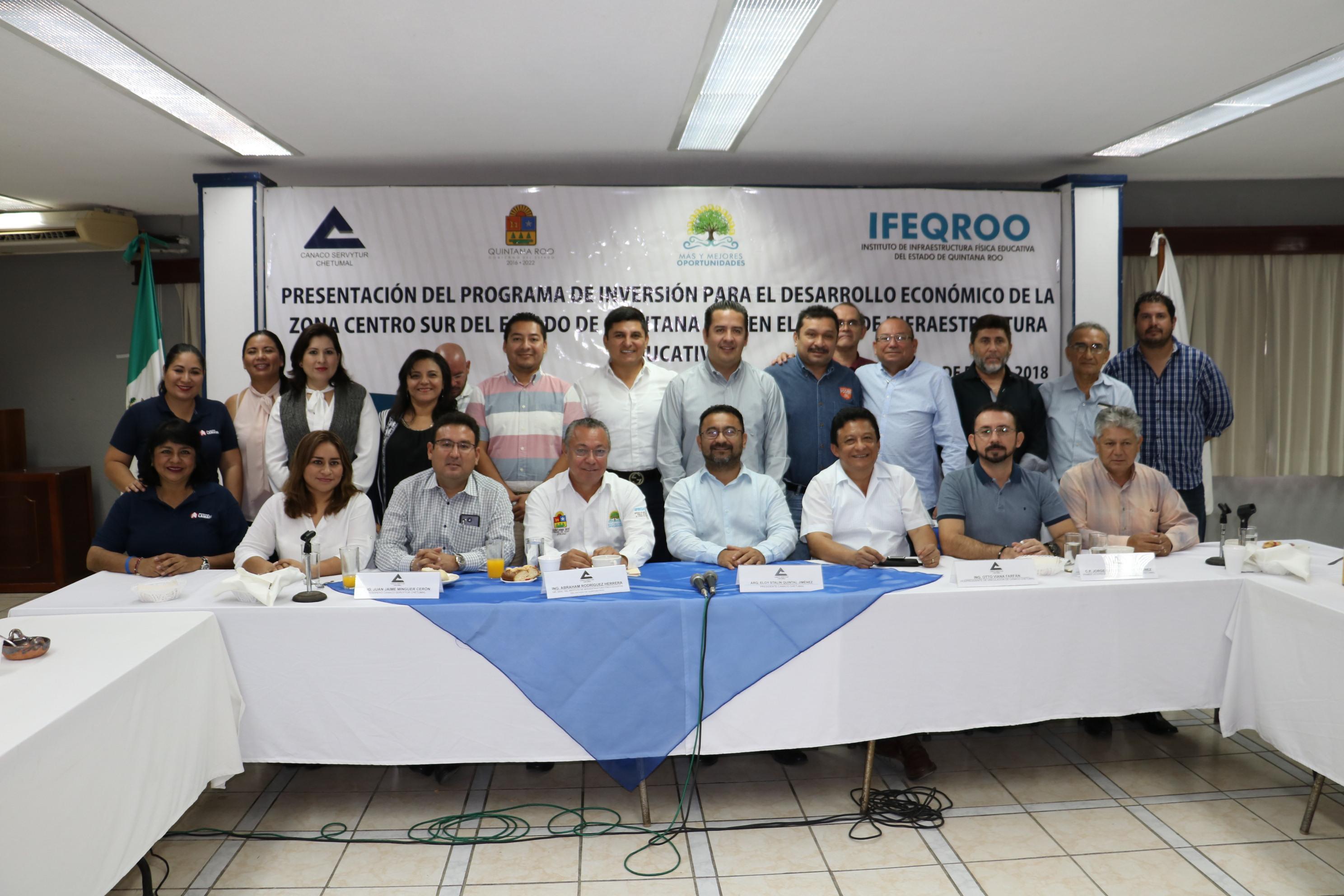 Socios de la CANACO DELEGACIÓN CHETUMAL reconocen apoyo incondicional del Gobernador,  Carlos Joaquín para sus empresas. 