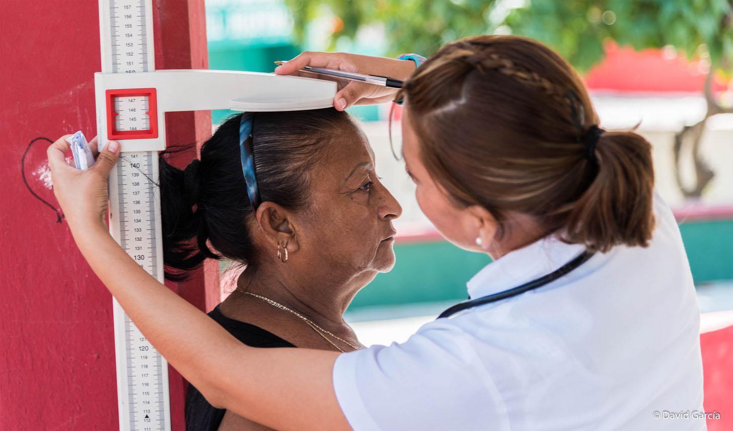 Seguro Popular realiza jornada de afiliación y acciones de salud en Punta Allen