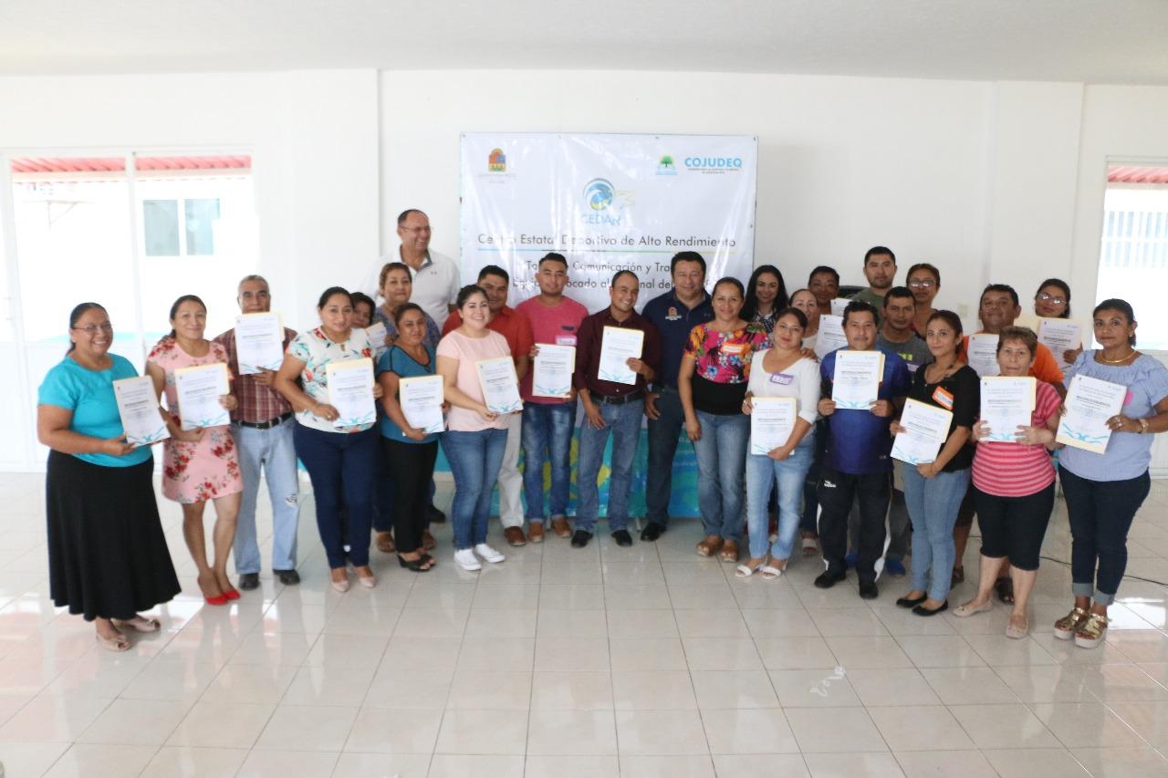 Concluye primer curso-taller de capacitación “Comunicación y Trabajo en Equipo” a personal del CEDAR en la COJUDEQ