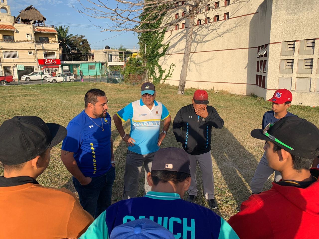 Refuerzan su preparación los equipos de béisbol