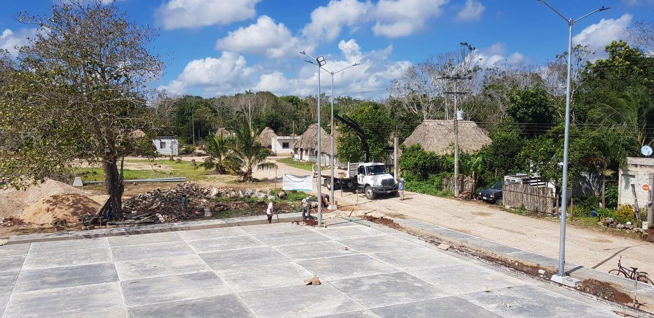 La SEOP trabaja en la mejora urbana de Pozo Pirata, en el municipio de Othón P. Blanco